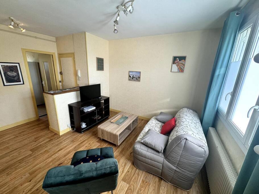 Proche De L'hyper-centre Avec Garage Appartement Caen